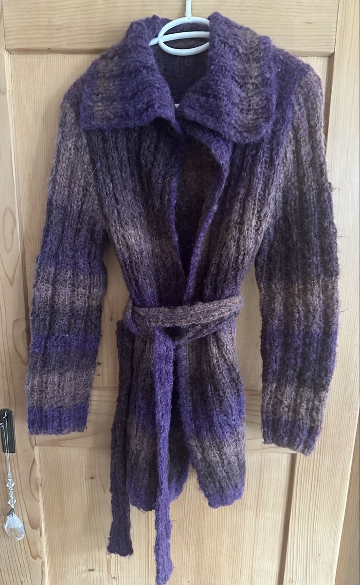 Vestes: Flauschige Strickjacke Gr s/m – D'occasion à Bolken par Spinnwebereien