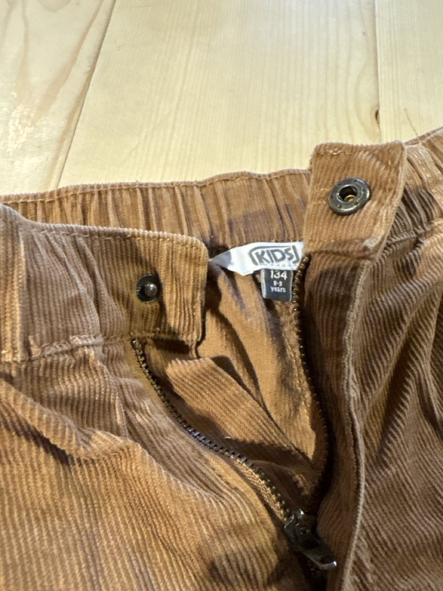 Lotti & Set di vestiti: Kleiderpaket Grösse 134 – Usato da Utzenstorf venduto da jorjia 4