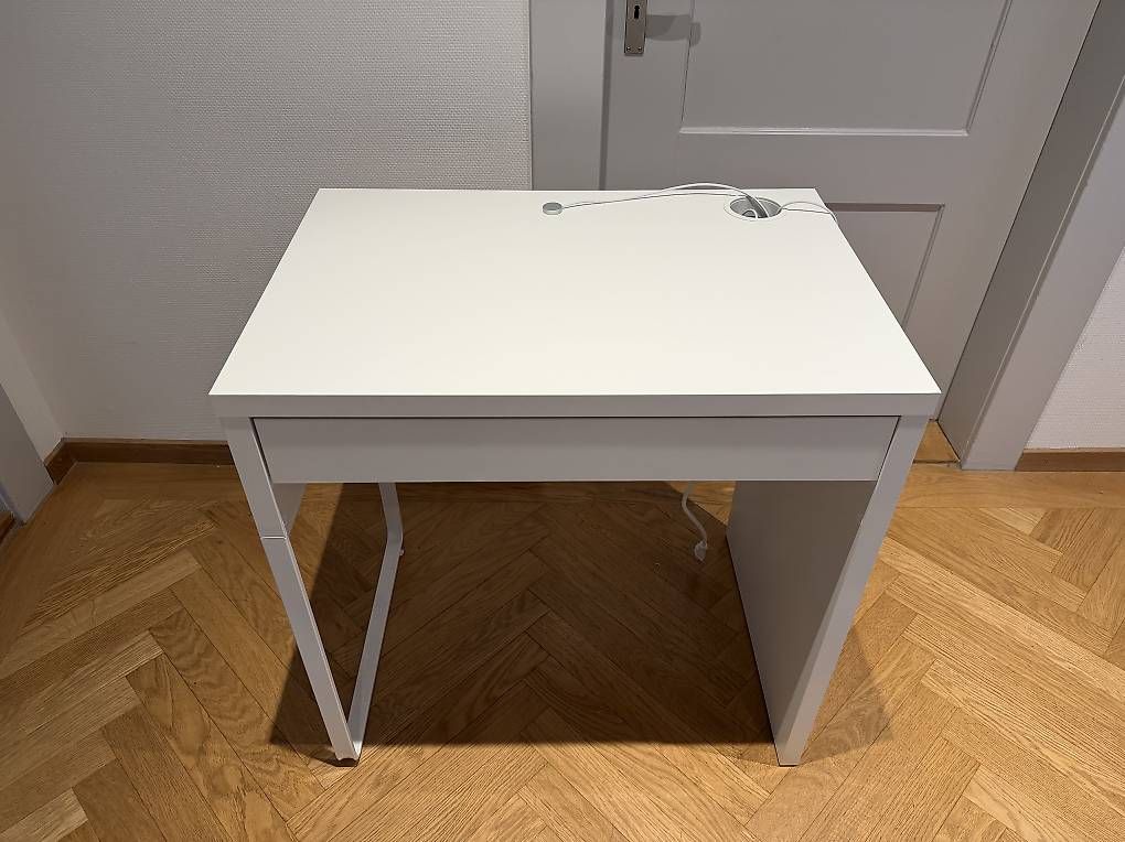 Ikea Schreibtische: IKEA MICKE Schreibtisch weiss – Gebraucht aus Zürich von kil_22my