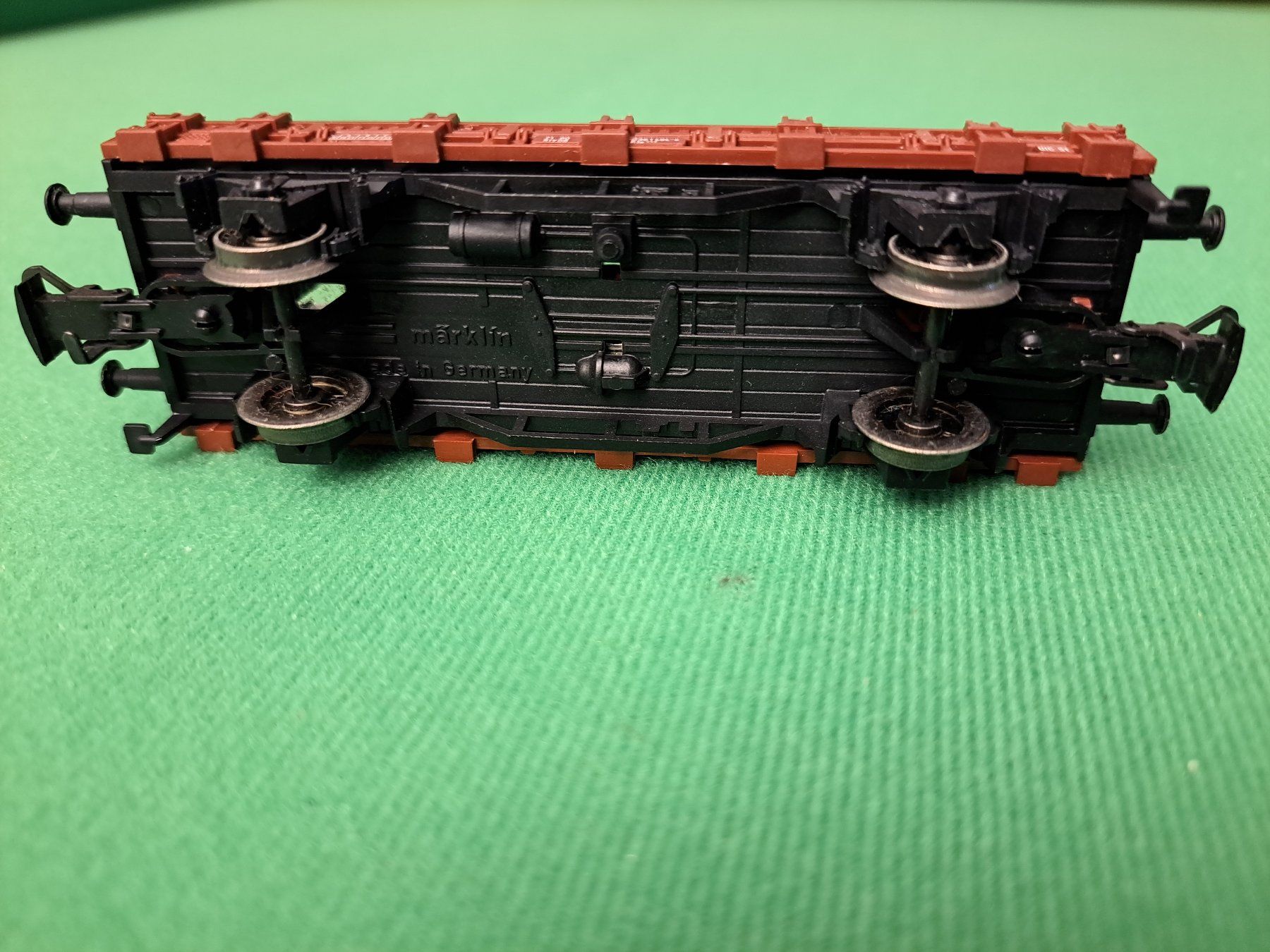 Märklin Modellini di ferrovie: Güterwagen braun Märklin H0 ca. 13cm – Usato da Spiez venduto da Pistach99 3