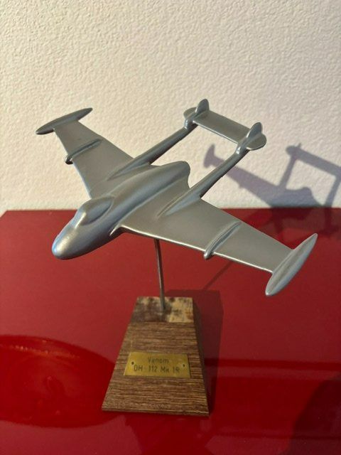 Kits de montage: Standmodellflugzeug – D'occasion à Obbürgen par Bimbofraenzi