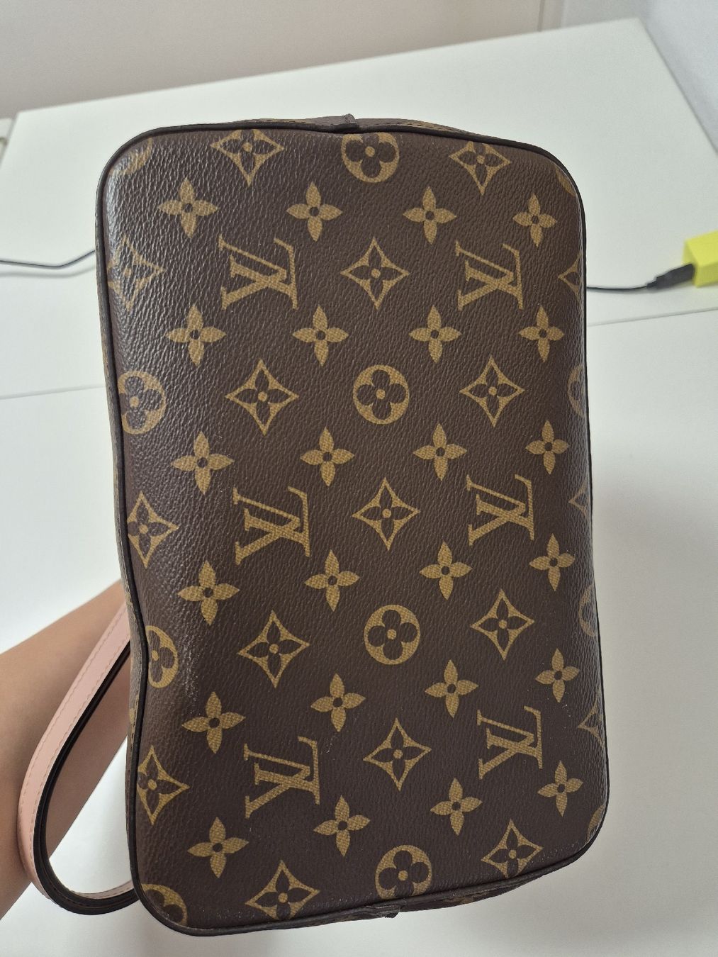 Louis Vuitton Borse da donna: Louis Vuitton Neonoe rosé poudre – Nuovo (secondo la descrizione) da Basel venduto da SBAW 2