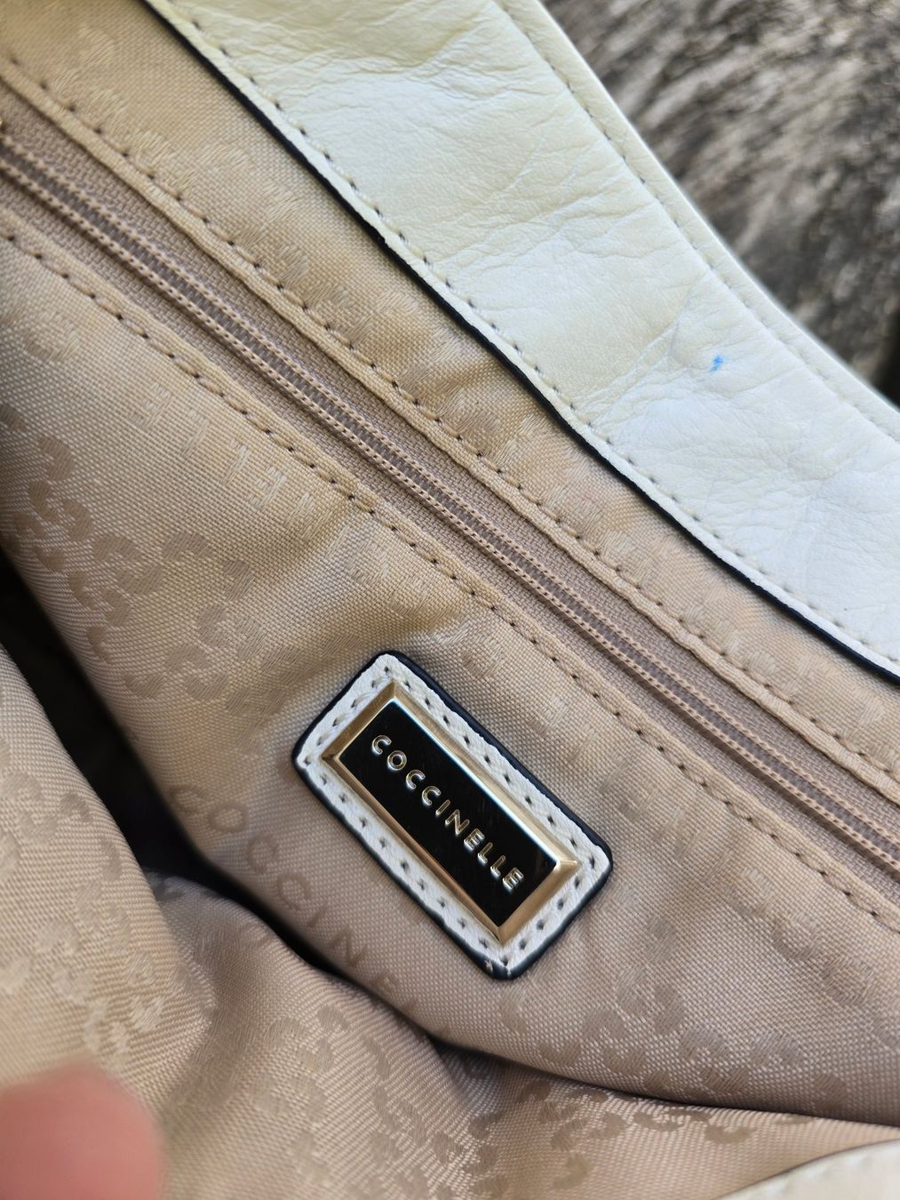 Coccinelle Taschen für Damen: Accessoires: Coccinelle Tasche Leder weiss – Gebraucht aus Romanshorn von Rachacha 6
