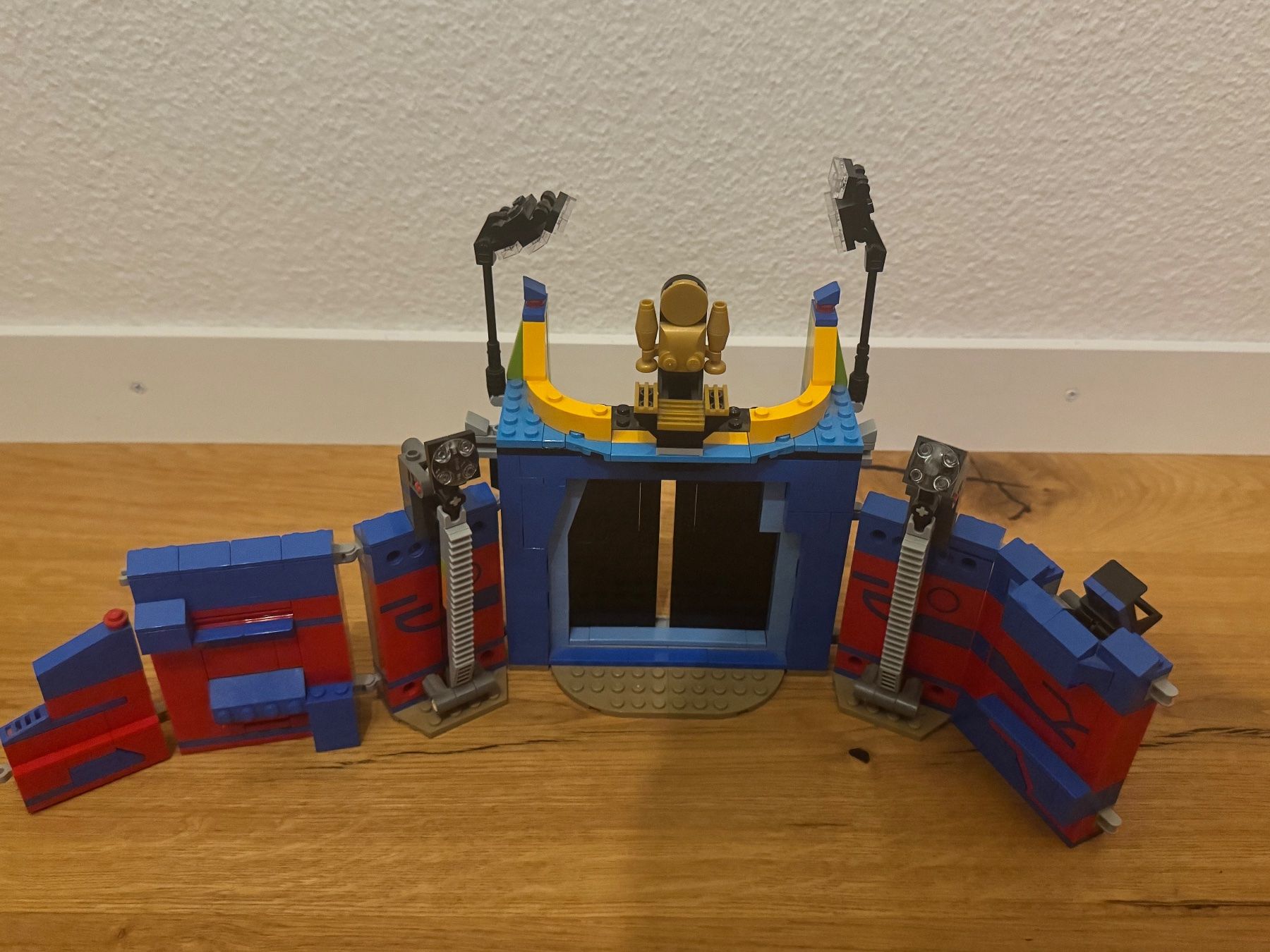 Lego Kit di costruzioni: LEGO Marvel - 76088 Thor vs. Hulk Arena Kampf – Usato da Rorschacherberg venduto da LIAMTHEHERO 2