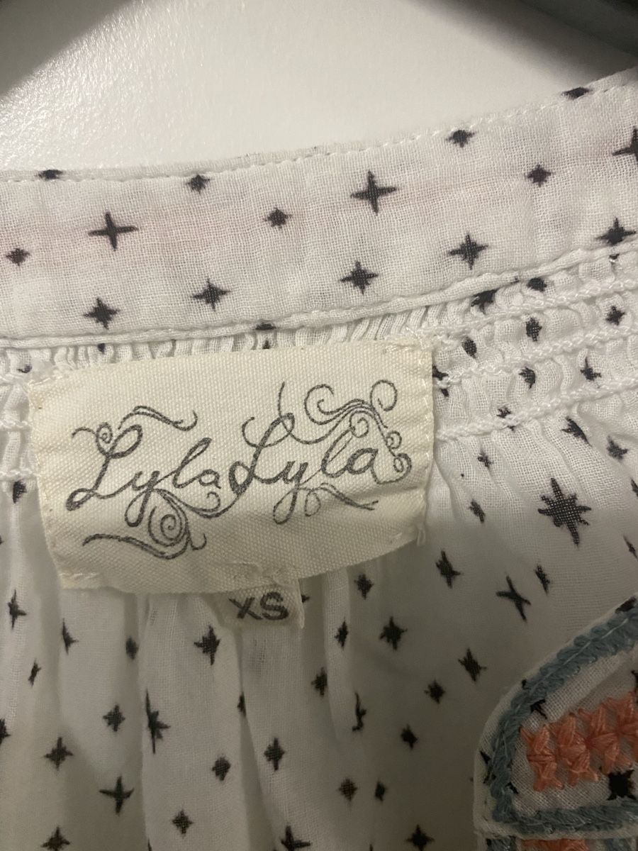 Blusen: Bluse Layla Layla Gr. XS – Gebraucht aus Biel-Benken BL von PANORMUS 5
