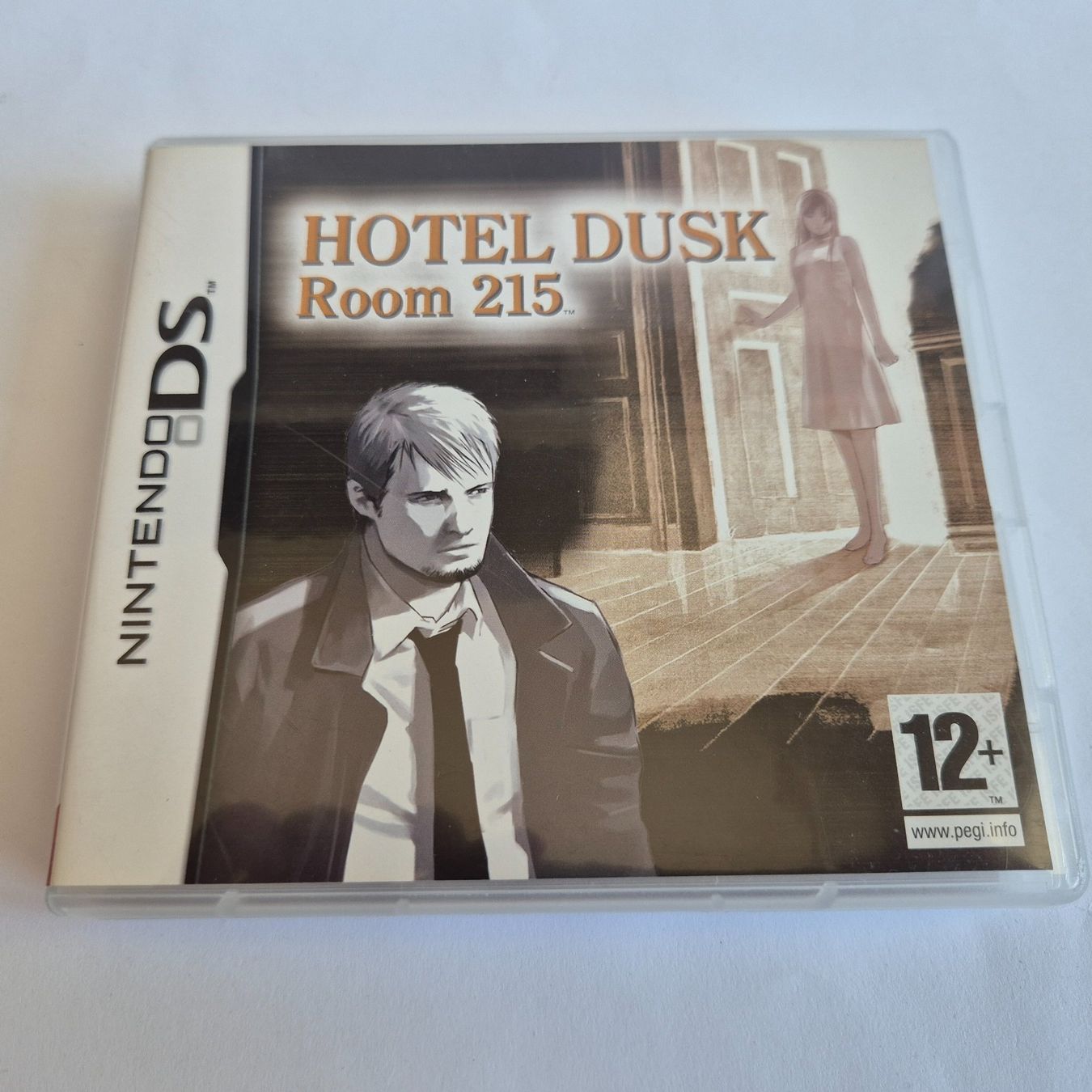 Nintendo Giochi: Hotel Dusk - Room 215 - DS – Usato da Zürich venduto da Mephisto87