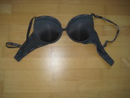 BH Calvin Klein dunkelgrau Grösse 75D