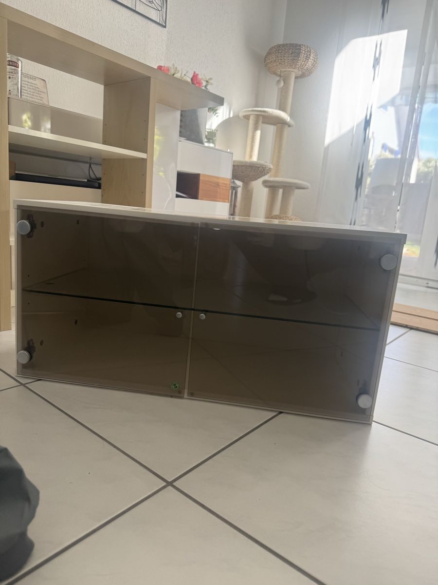 Commodes: Glaskomode – D'occasion à Muhen par lia_8nby