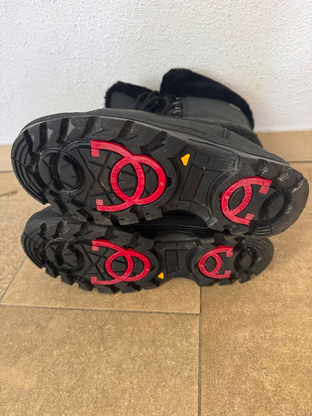 Scarpe da donna: Winterstiefel Gr. 41 – Usato da Tübach venduto da Barbara0082 2