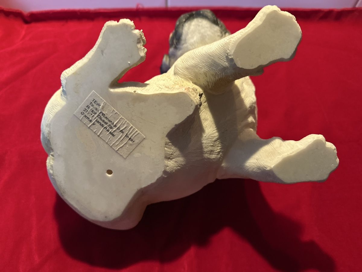Statuette: Mops Figur Dekoobjekt aus Kunstharz – Usato da Zürich venduto da Chaeffeler 4