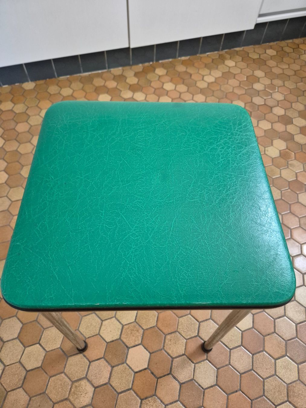 Sgabelli: Retro Hocker grün – Usato da Winterthur venduto da Sarafina66 1