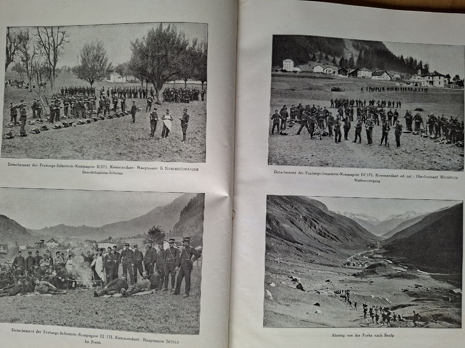 Libri: Schweizer Armee Militär Buch  , St.Gotthard Besatzung  – Usato da Schwanden Sigrisw venduto da cadieux71 6