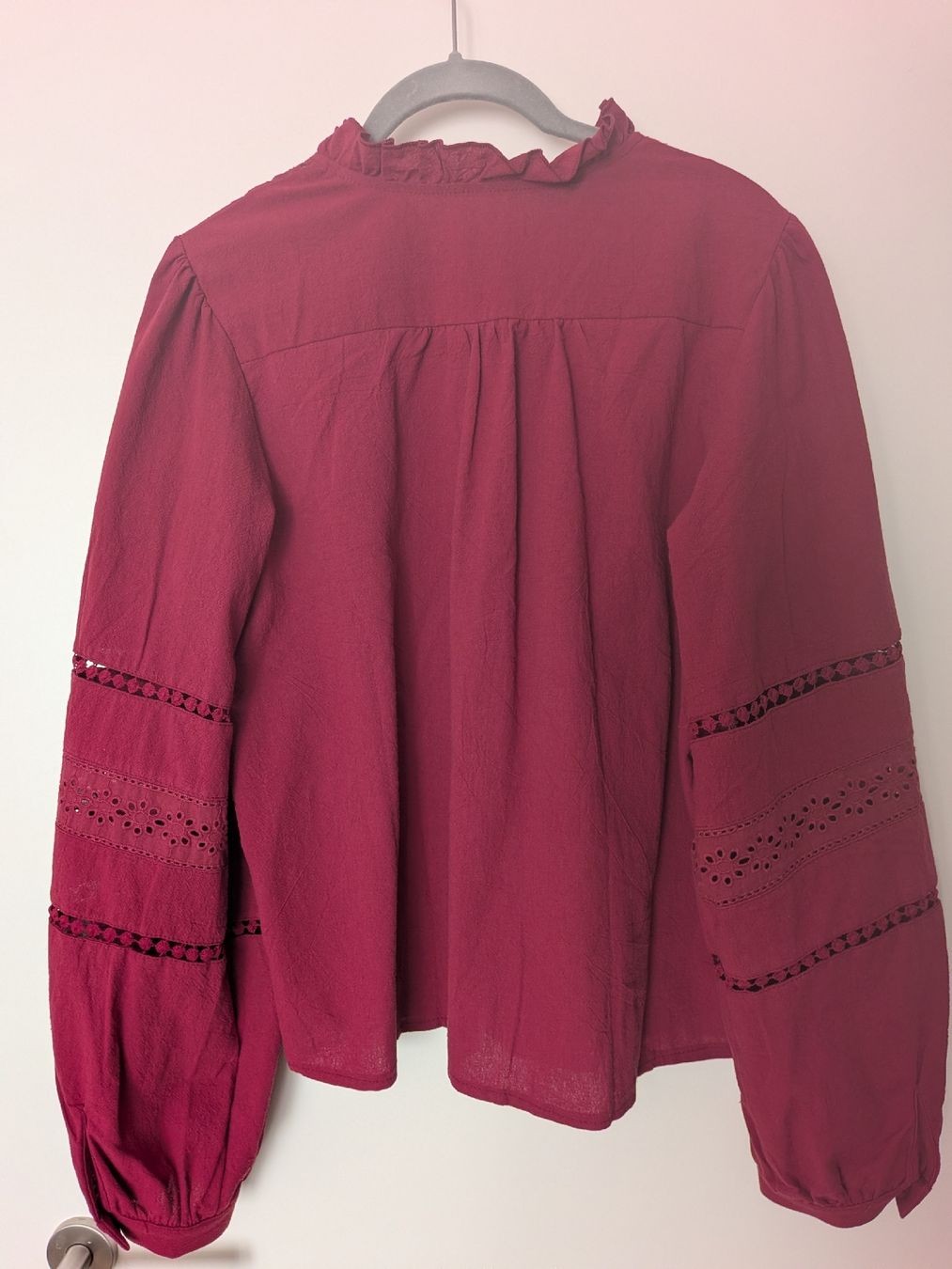 Camicette: Blouse long sleeves maroon size M openwork detail – Nuovo (secondo la descrizione) da Herzogenbuchsee venduto da sdu_sbb 1
