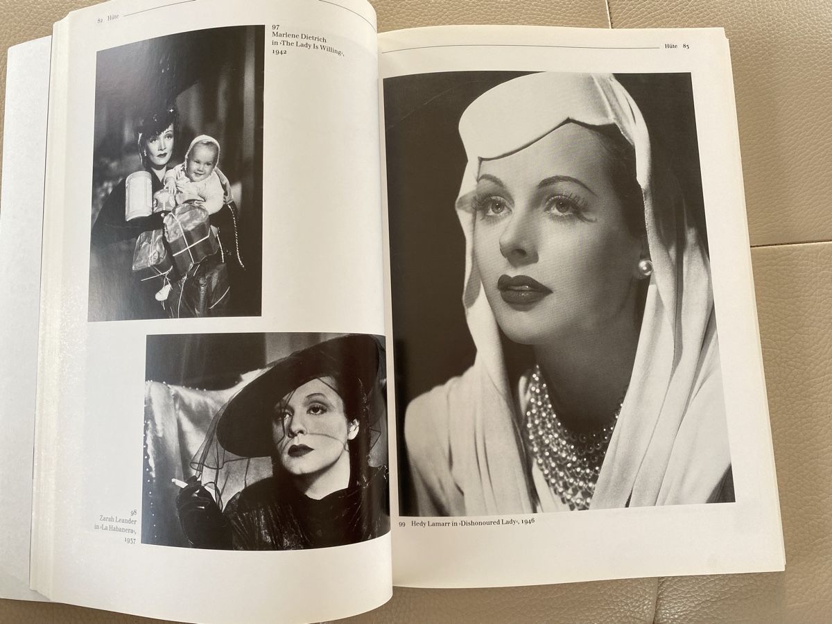 Bücher: Film und Mode Fotobuch – Gebraucht aus Meggen von 6003Luzern 2