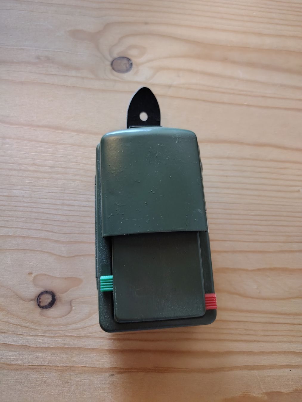 Schweizer Armee Lampade: Schweizer Armee Lampe, Militärtaschenlampe – Usato da Olten venduto da Kaffeekanne02
