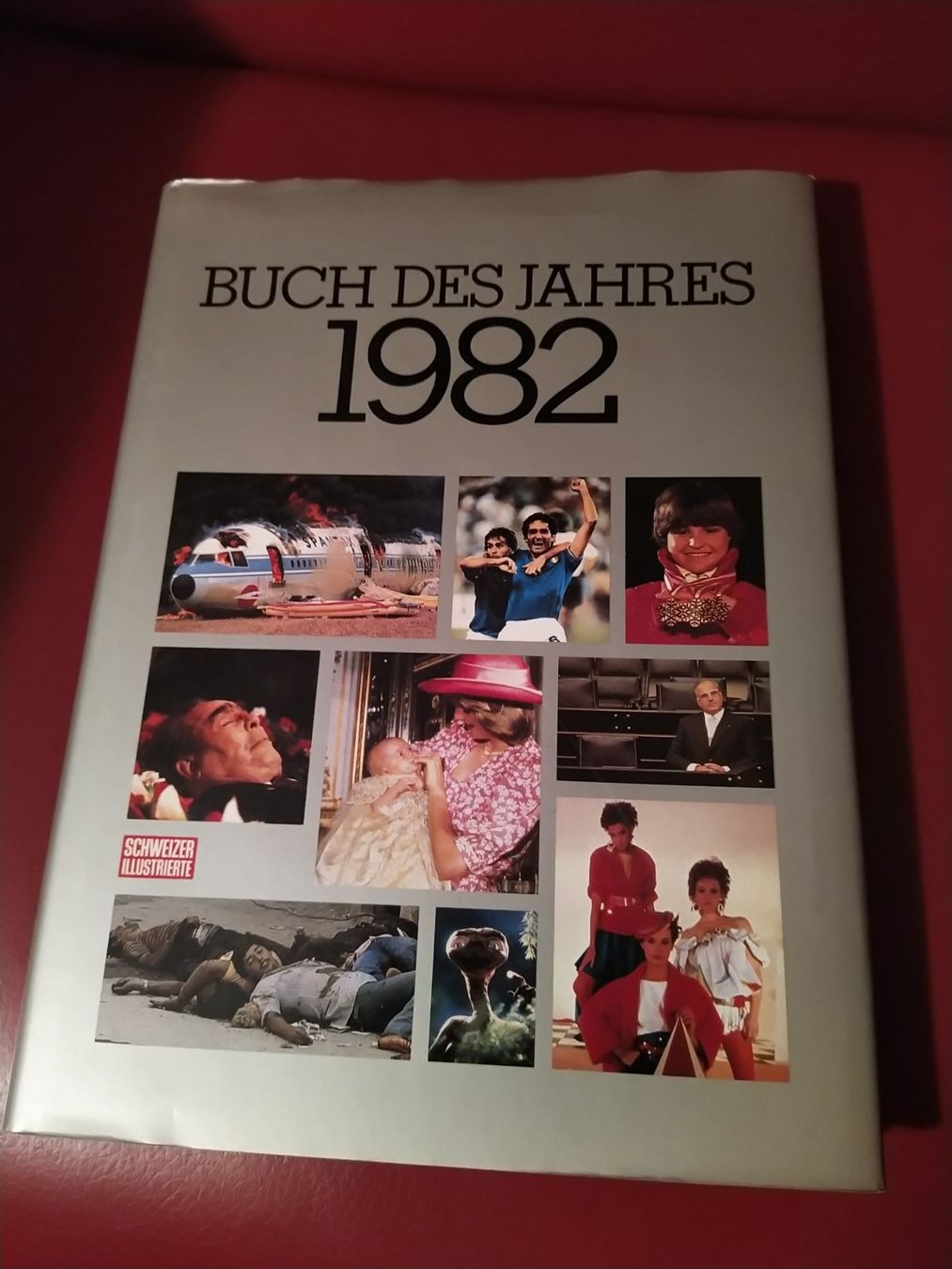 Libri: Buch des Jahres 1982 – Usato da Erlinsbach venduto da Felix_L.