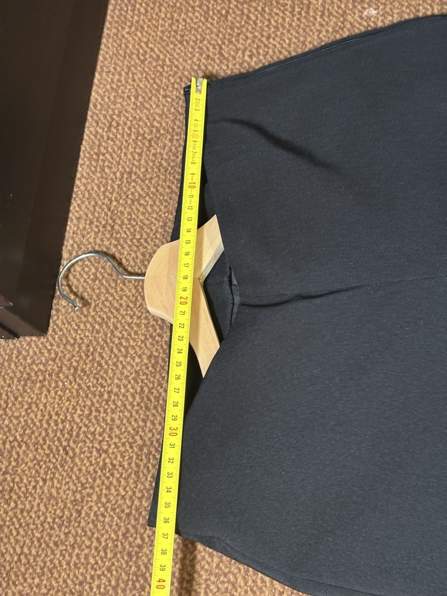 Pantalons: Trouser – Neuf (Voir description) à Confignon par Second_Hand_Ch 3