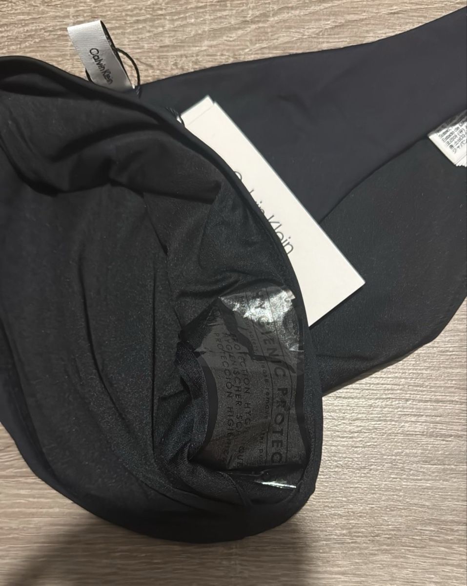 Calvin Klein Costumi da bagno & Bikini: Schwarzer Calvin Klein Bikini, NEU Gr. 34B – Nuovo (secondo la descrizione) da Safenwil venduto da Lenzburg-Gretzenbach 3