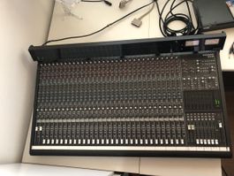 Mackie 32-8 Bus Analog Mischpult 