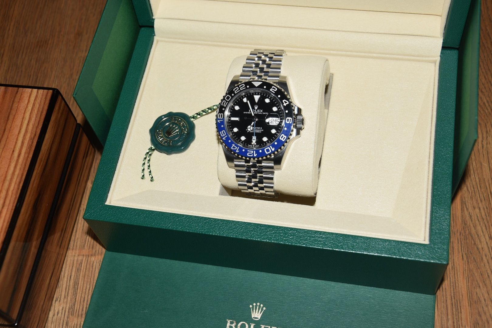 Rolex Orologi: Rolex GMT Master II Batman – Nuovo e nell'imballaggio originale da Holzhäusern ZG venduto da jhjhlhhhklh 3