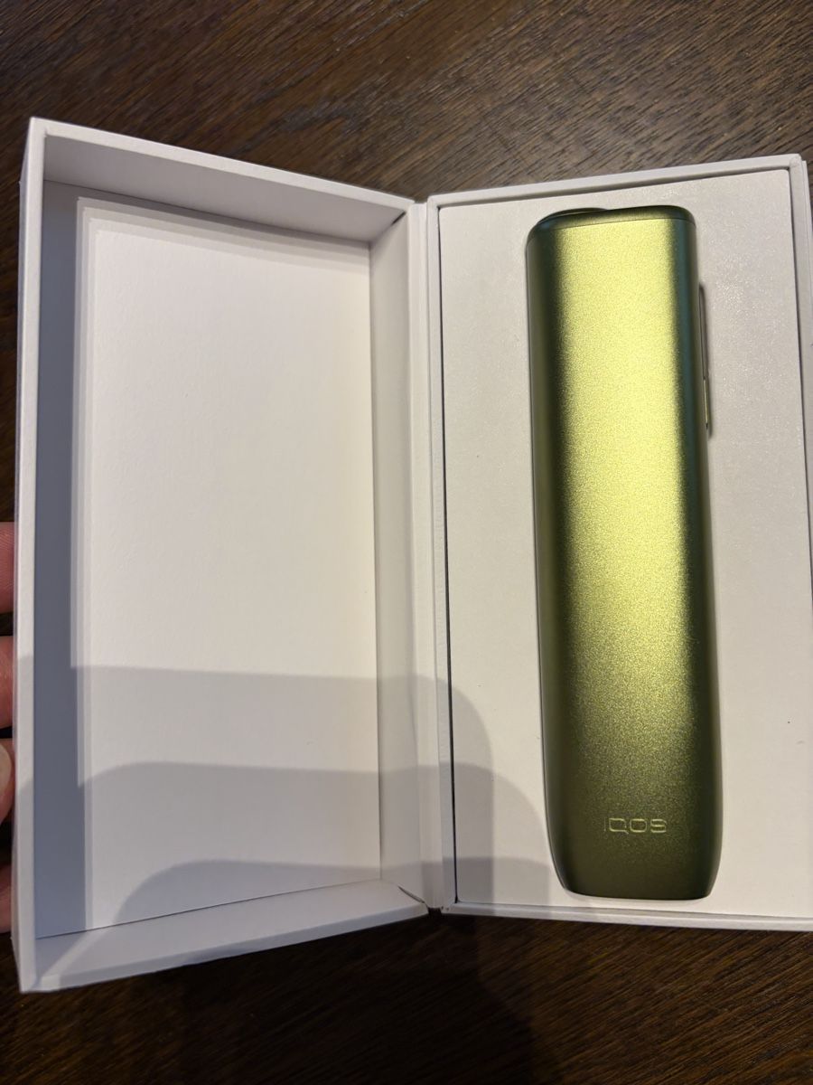 Iqos Altri Prodotti per fumatori: IQOS ILUMA i ONE Kit Leaf Green – Usato da Hauptwil venduto da BernadettS 2