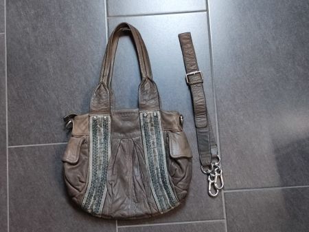 Tasche / Schultertasche von Liebeskind