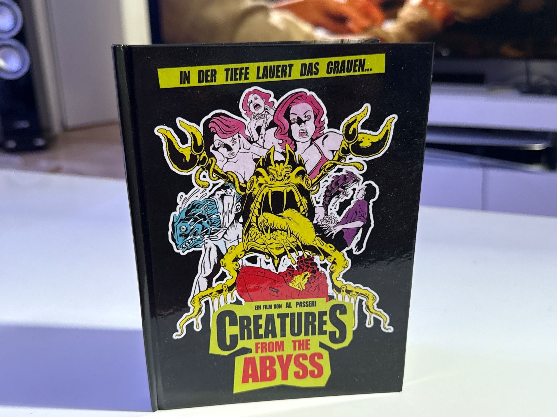 Tous les DVDs: Creatures from the Abyss Mediabook Vergriffen – D'occasion à Allschwil par meeresperle