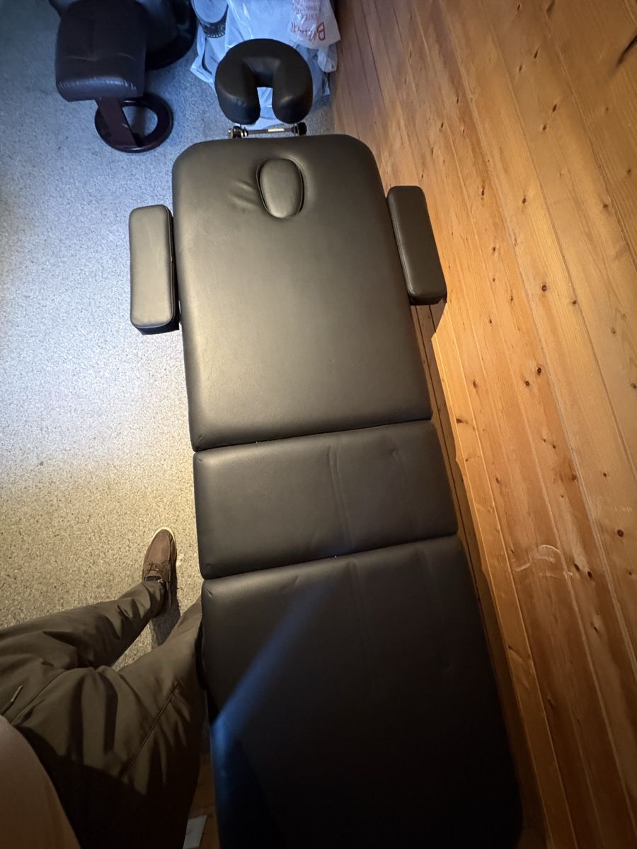 Sedie a sdraio: MASSAGETISCH – Usato da Lauterbrunnen venduto da Johnny_LBR 2