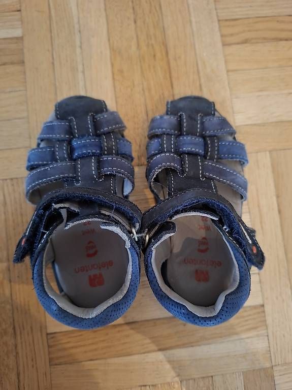 Schuhe für Jungen: Sandale elefanten taille 22 – Gebraucht aus Onex von morelan