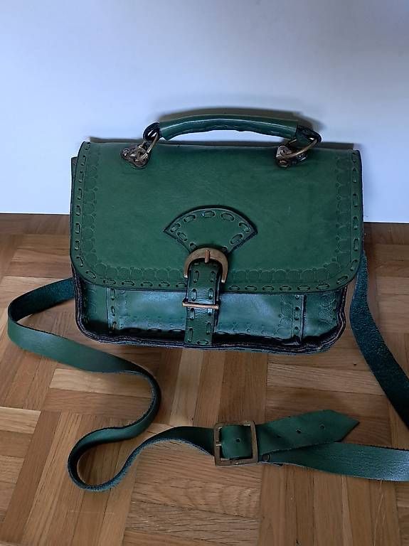 Borse da donna: Vintage-Ledertasche  – Usato da Basel venduto da len_t965