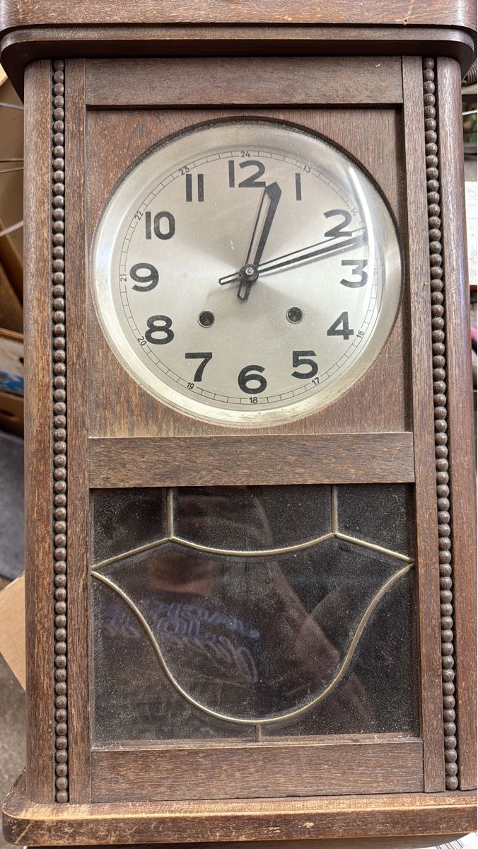 Stand- & Wanduhren: Wanduhr Holz gebraucht – Defekt aus Meienberg von sony252