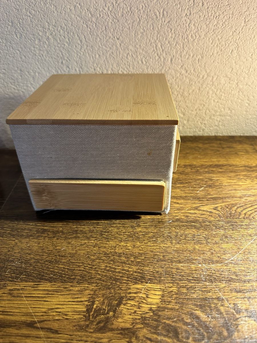 Schmuckkästen: Boîte à bijoux avec un miroir – Neu (gemäss Beschreibung) aus Sion von Omnomberry- 2