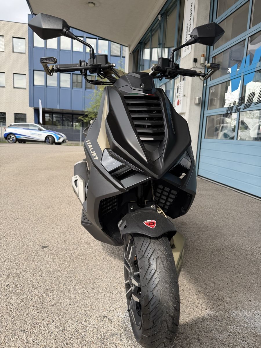 Italjet Scooter: Italjet Dragster 125cc Limited Edition – Nuovo e nell'imballaggio originale da Steinhausen venduto da MasterZG