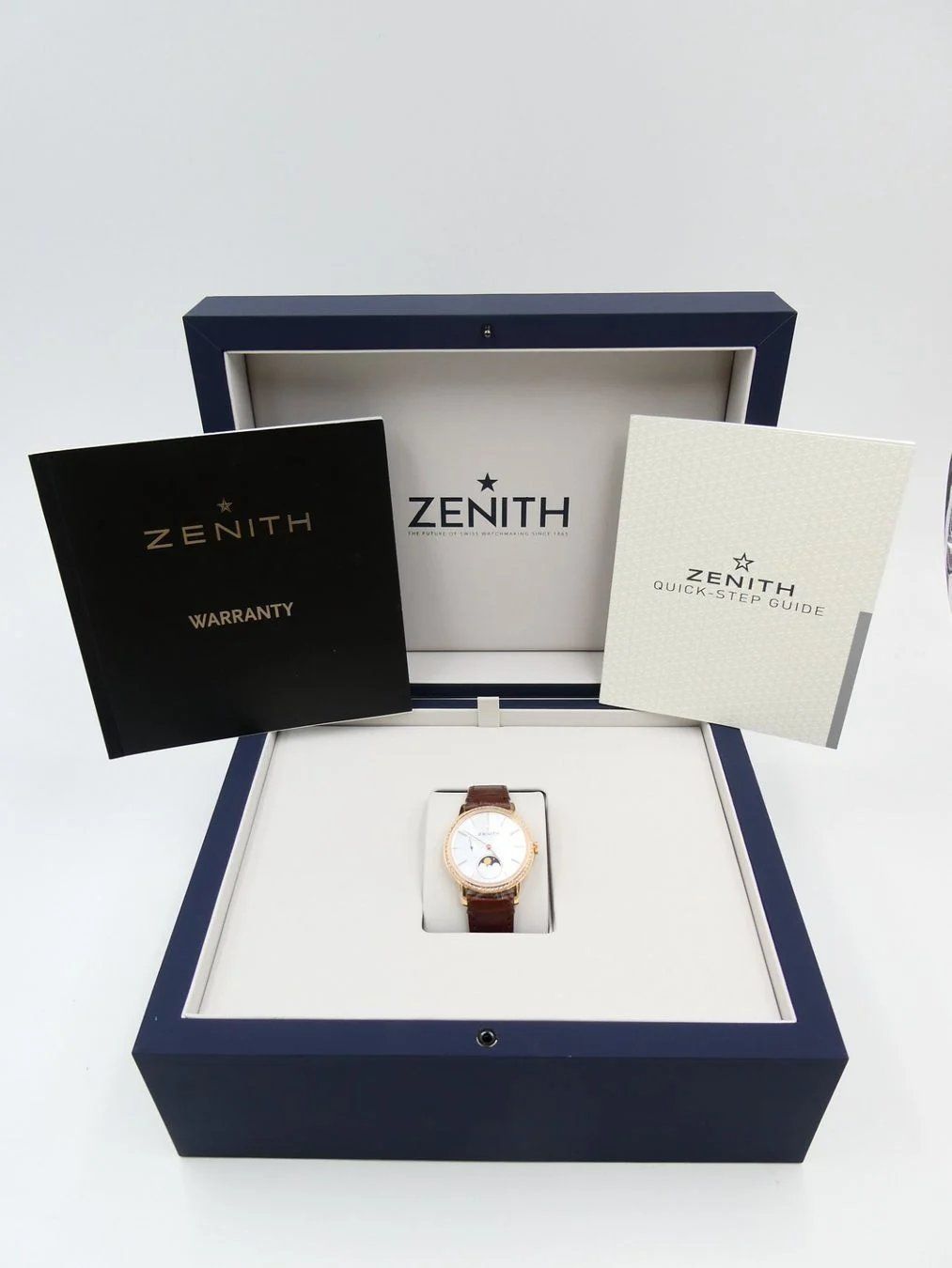 Zenith Orologi: Zenith Elite Moonphase 18k Gold – Nuovo e nell'imballaggio originale da Thalwil venduto da LeCh1ffre 1