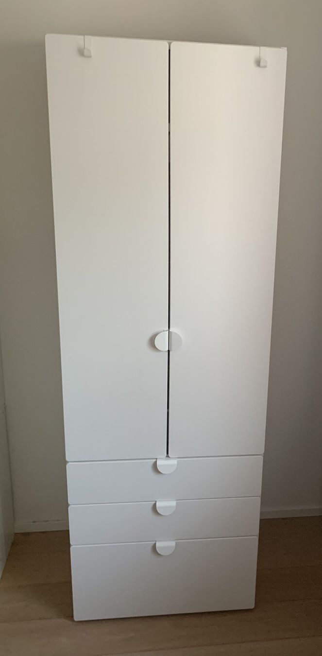 Ikea Armadi: IKEA SMASTAD / PLATSA Kleiderschrank – Usato da Bassersdorf venduto da kis_g9ys