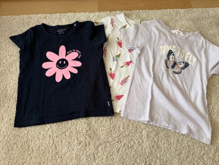 Mädchen T-Shirts 3er Pack Grösse 110/116 guter Zustand