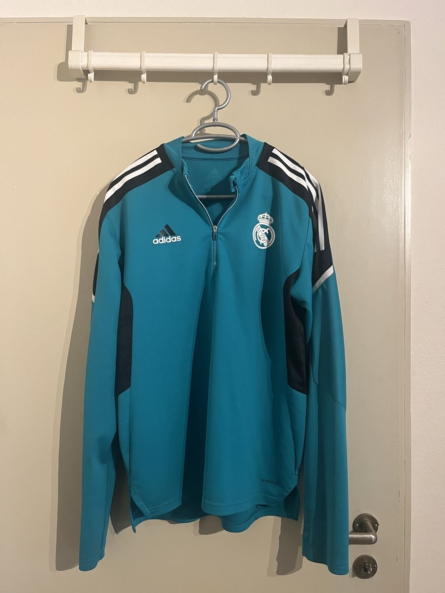 Real Madrid Canottiere & Pantaloni: Real Madrid 2022 Trainings Kommplett – Nuovo (secondo la descrizione) da Basel venduto da gab_6zzp