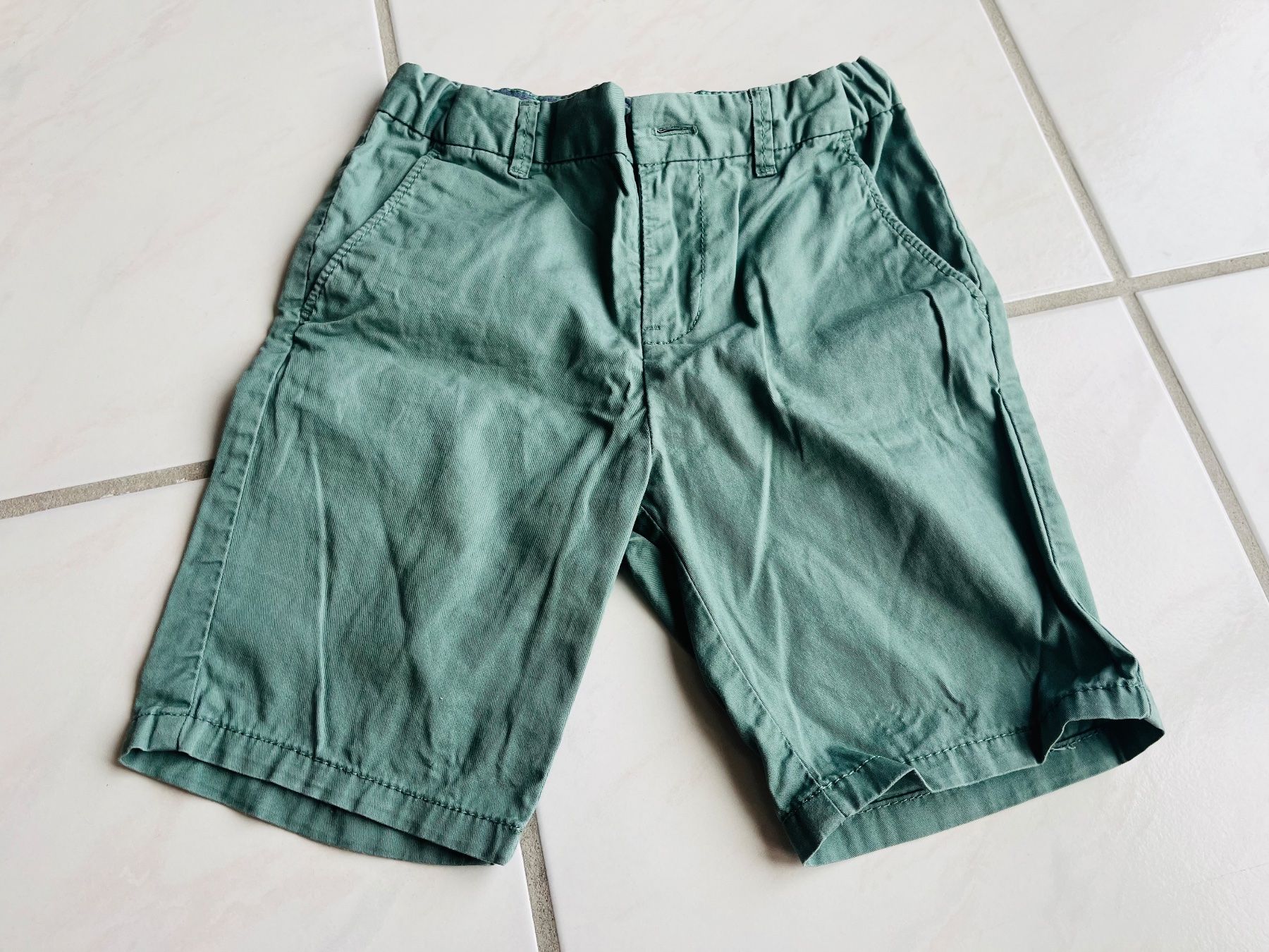 H&M Pantaloni: kurze Hosen, Grösse 122 – Usato da Konolfingen venduto da takkie