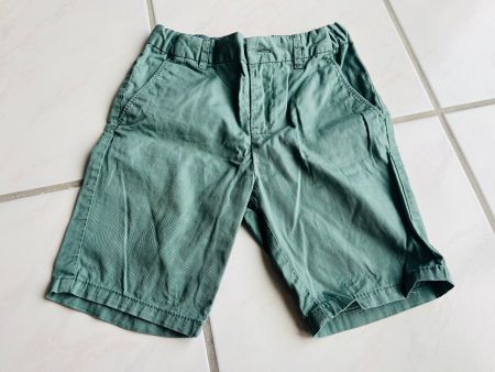 kurze Hosen, Grösse 122