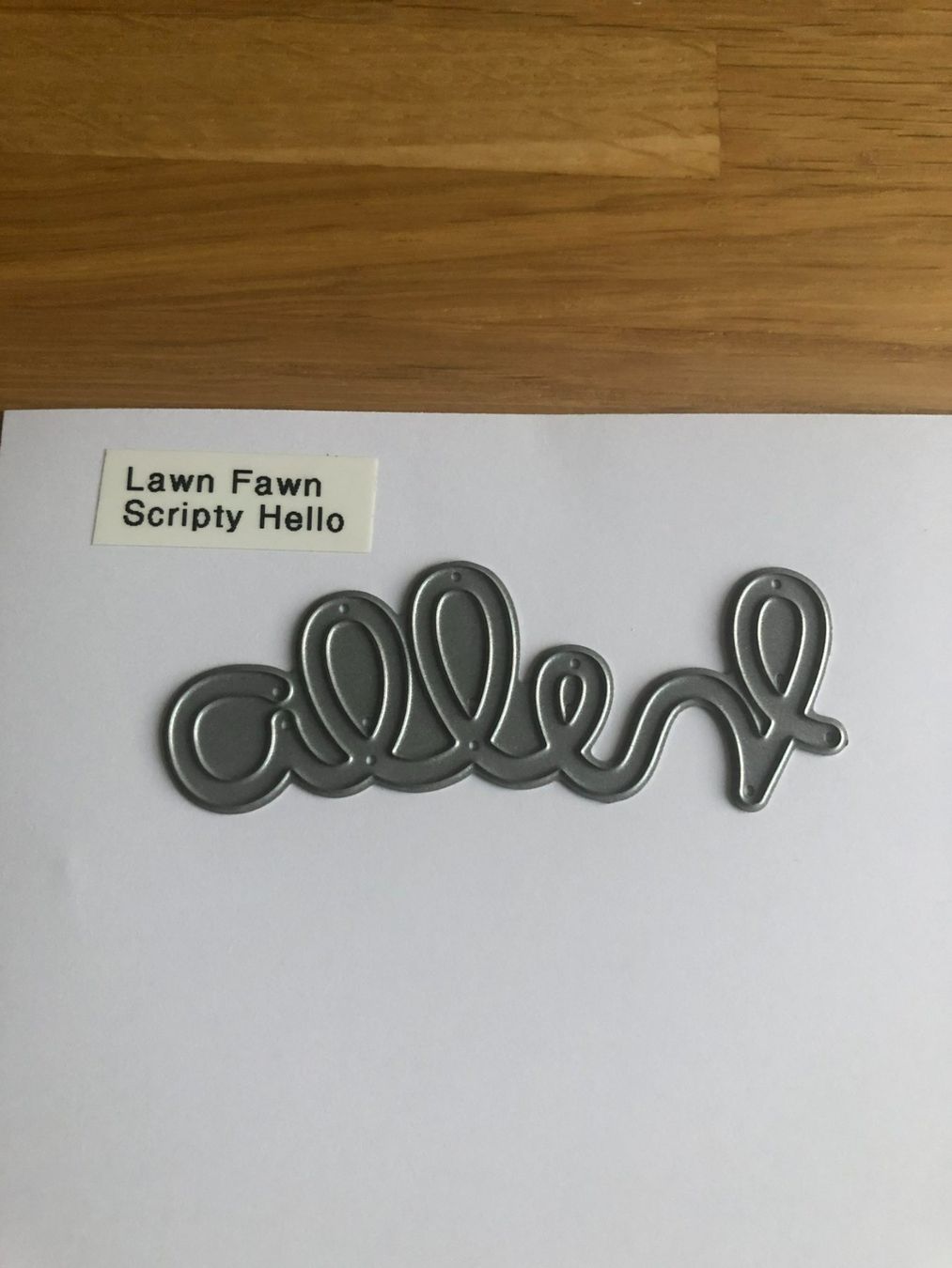Sciablone: Scripty Hello - Lawn Fawn – Nuovo (secondo la descrizione) da Neukirch (Egnach) venduto da muolen