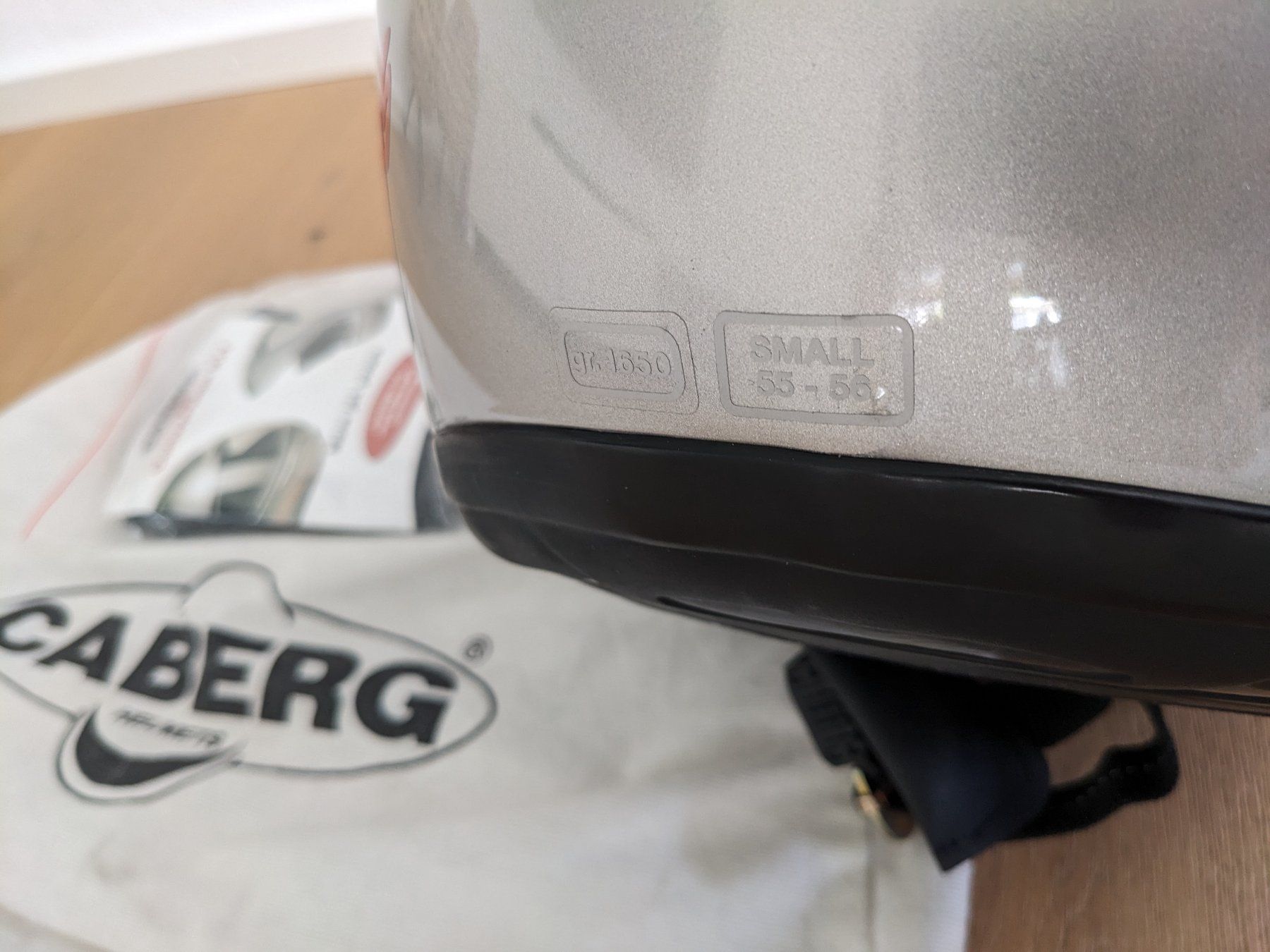 Caschi & visiere: Motorradhelm / Töffhelm - Caberg Jet 1 Plus - silber / Gr. S – Usato da Hinterforst venduto da Rikiro 5