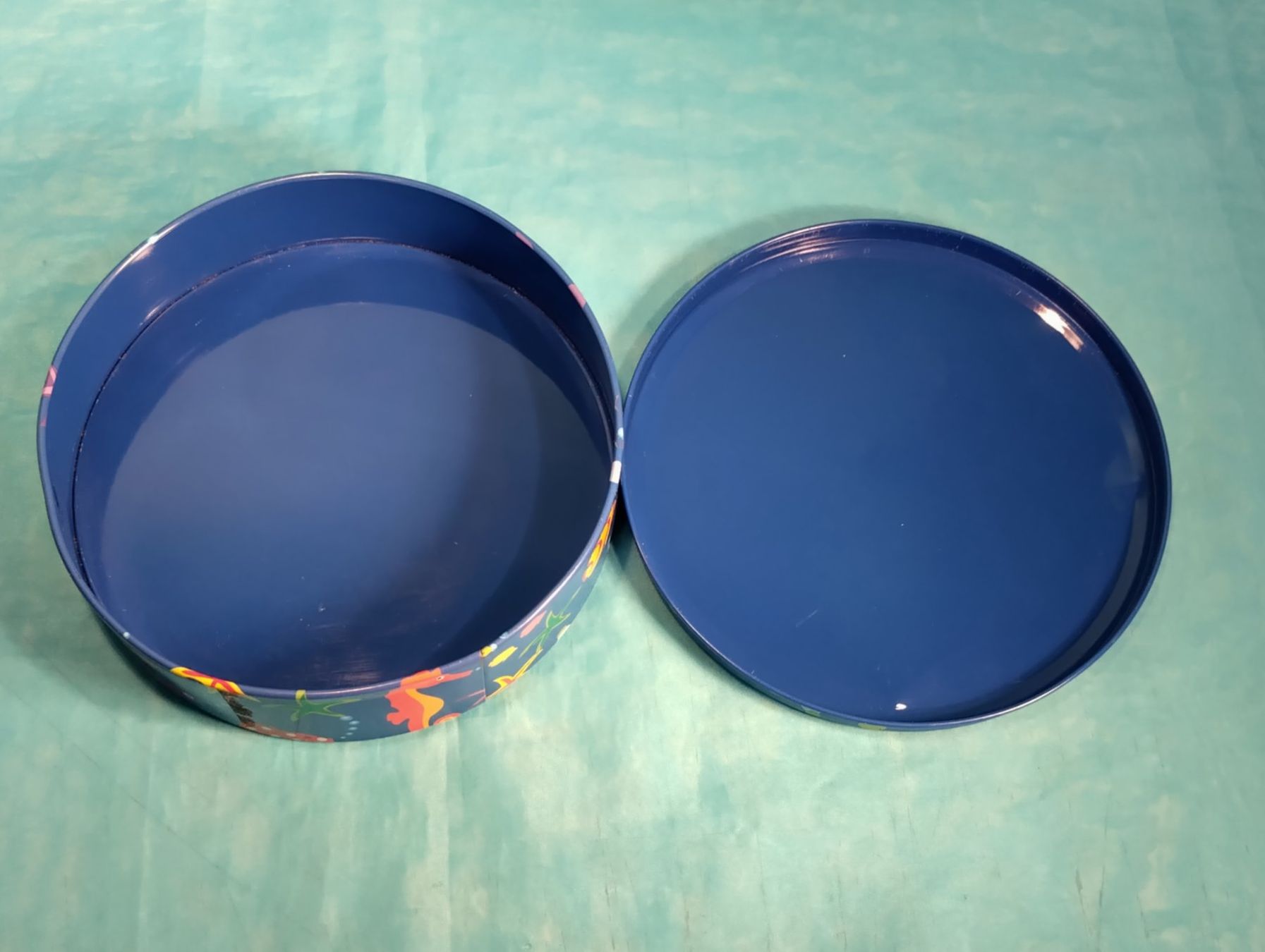 Altro in Decorazioni & Accessori: Blechbüchse, Meerestiere, Dm: 17cm – Usato da Bellach venduto da JingleCherry 3
