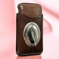 Etui à cigares en peau de lézard avec cabochon en argent 925
