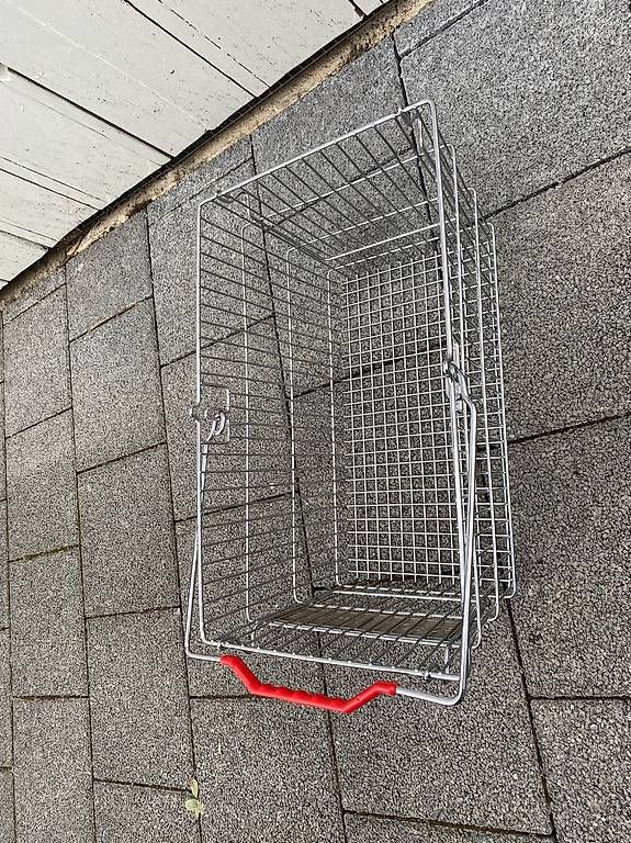 Sonstiges für Haushalt & Wohnen: Einkaufkorb von Migros – Gebraucht aus Strengelbach von Luftschutzsoldat 1