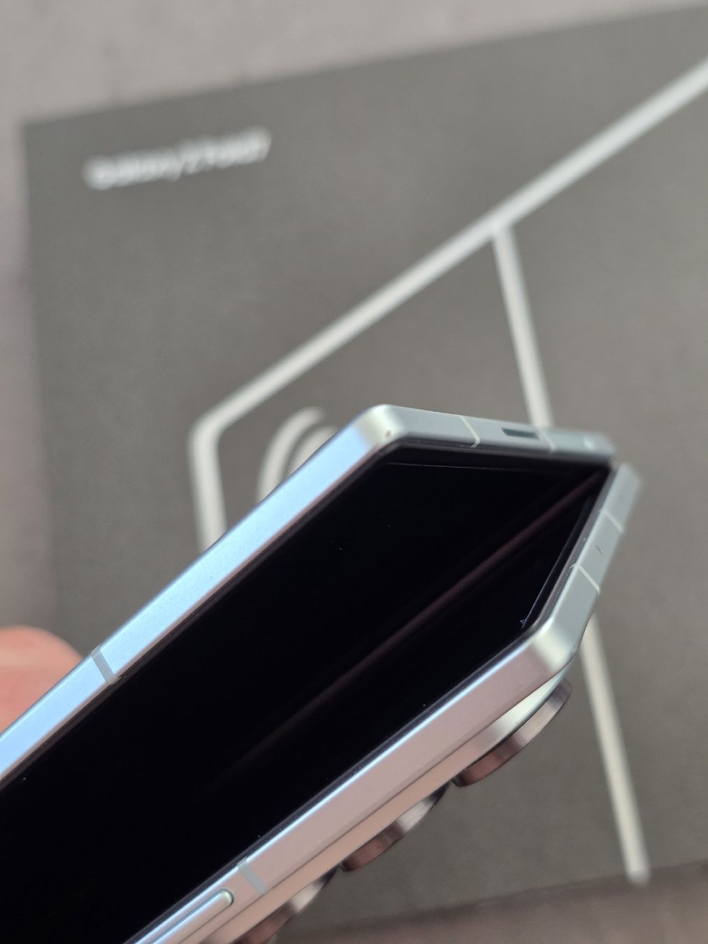 Samsung Telefoni cellulari / Smartphones: Samsung Galaxy Z7 Fold 512GB – Nuovo (secondo la descrizione) da Brugg AG venduto da MEiRATimepieces 4