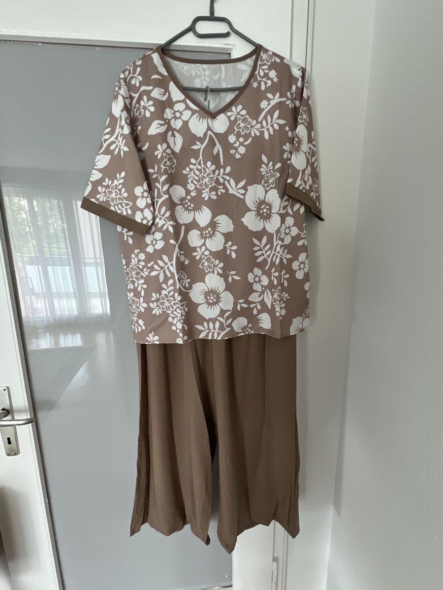 Lotti di vestiti: Sommerliches Outfit mit Blumenmuster,  Grösse L – Nuovo e nell'imballaggio originale da Siebnen venduto da toshi123