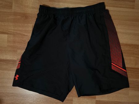 Under Armour Kurze Hosen Gr. MD/M/M loose Heatgear