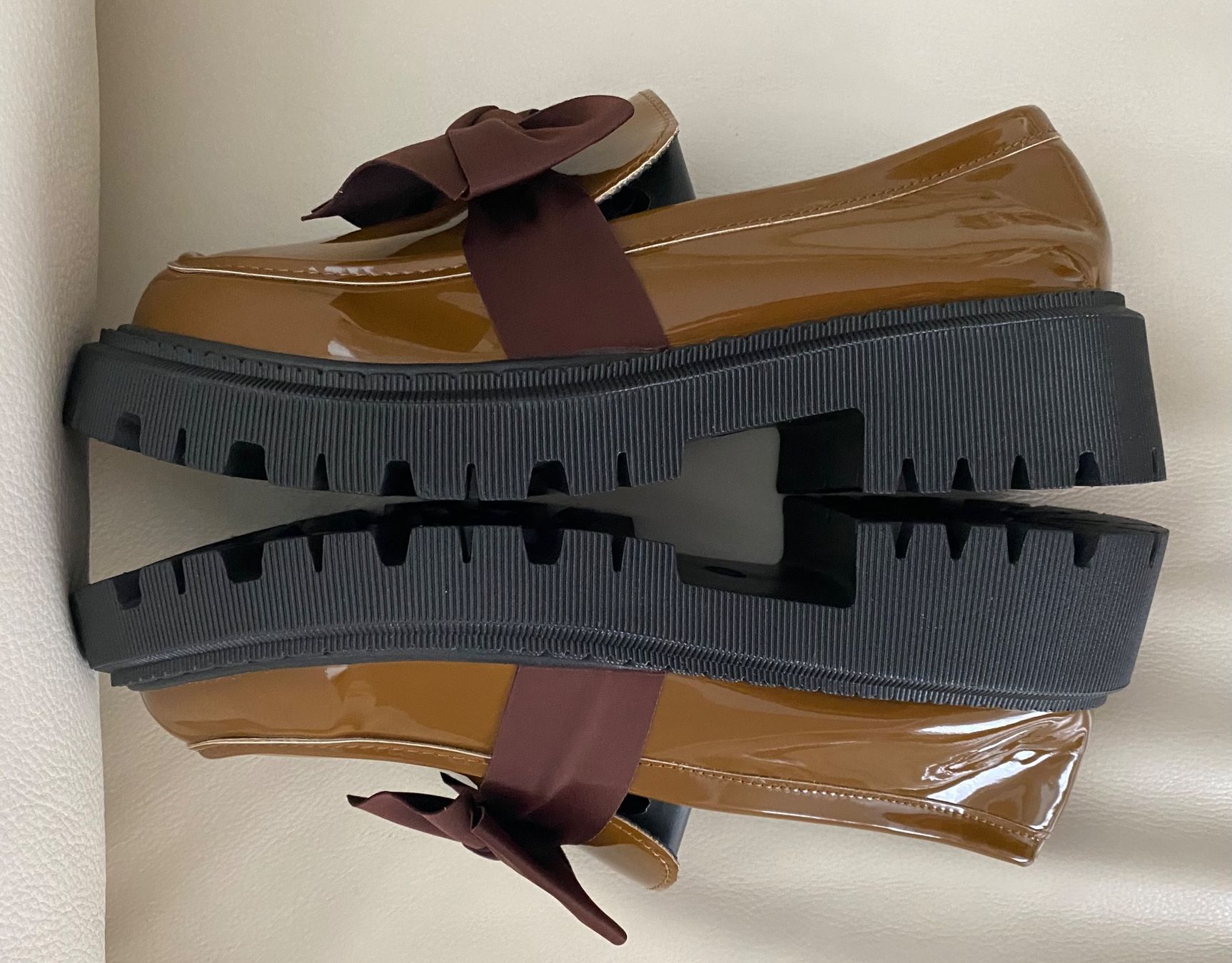 Scarpe da donna: Eyecatcher - edle/sportliche Damenschuhe mit Décor, 40 – Nuovo e nell'imballaggio originale da Winkel venduto da ferrari2022 4