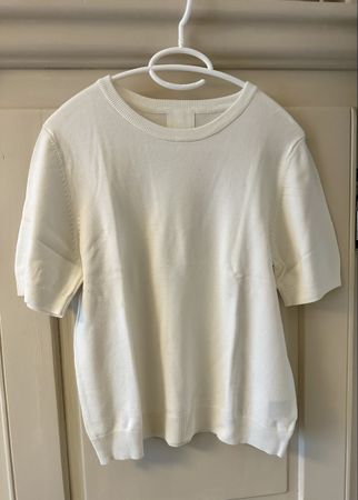 Pull H&M blanc, taille M - Idéal pour le printemps!