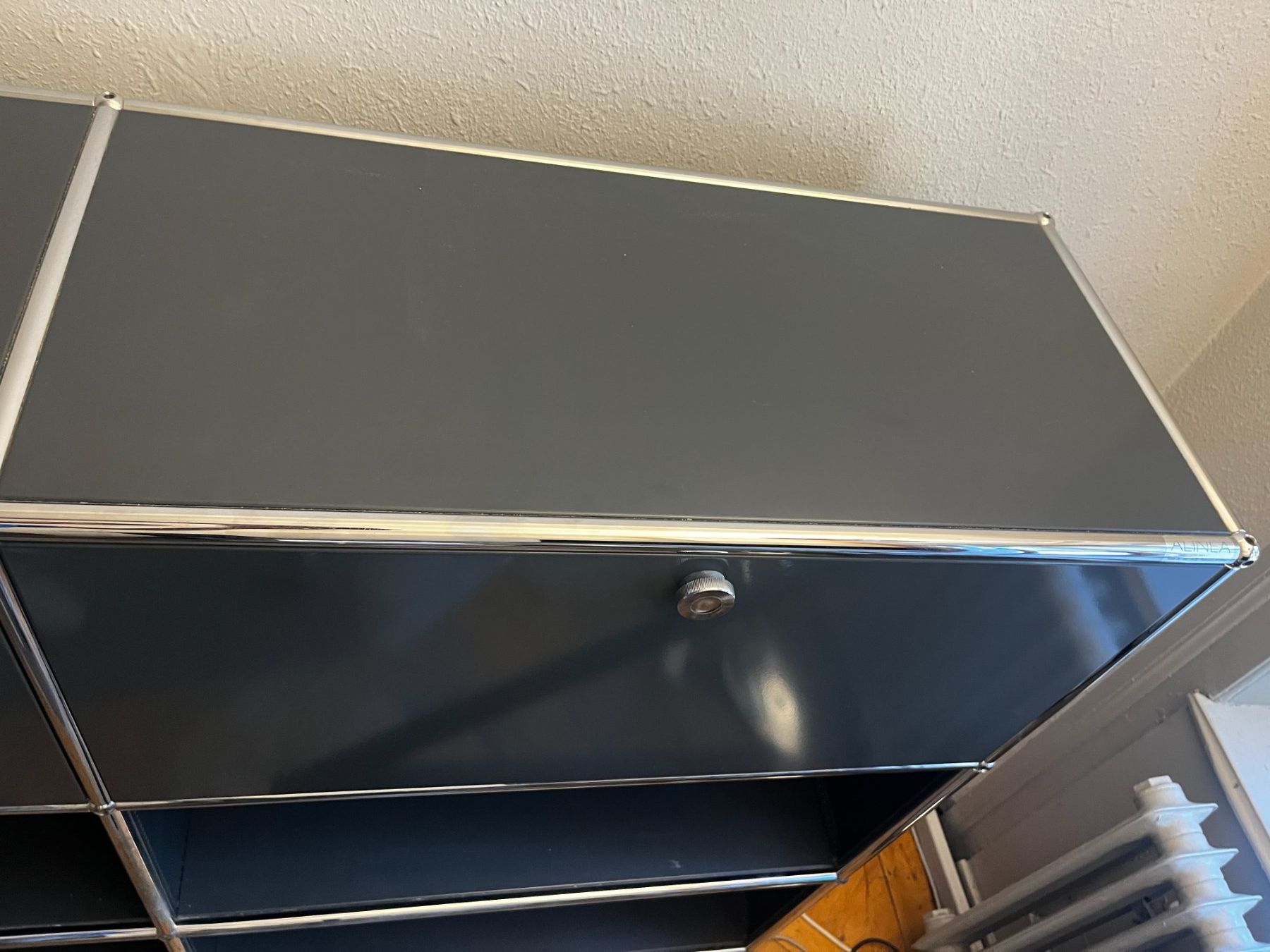 USM Commodes: USM Sidebord Kommode dunkelgrau – D'occasion à Zürich par Allrounders 5